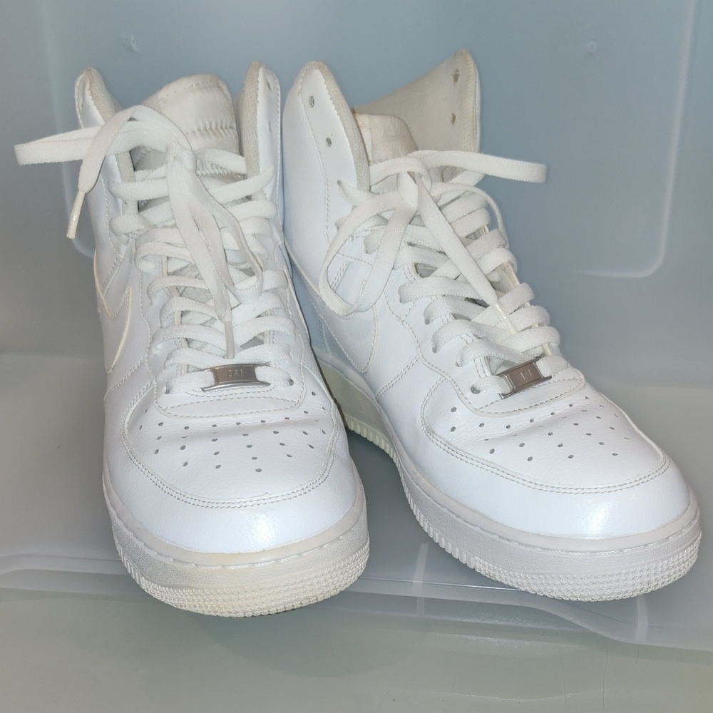 Nike Air Force 1 White High-Tops